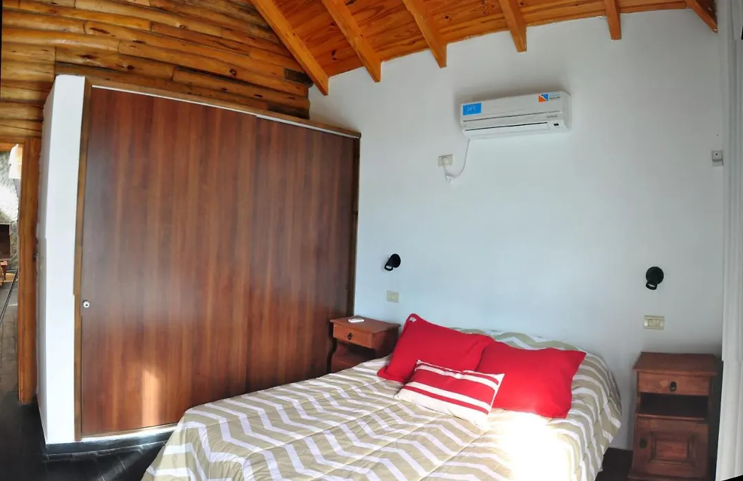 Residencias Normandas, Cabañas Lodge Carlos Paz-1