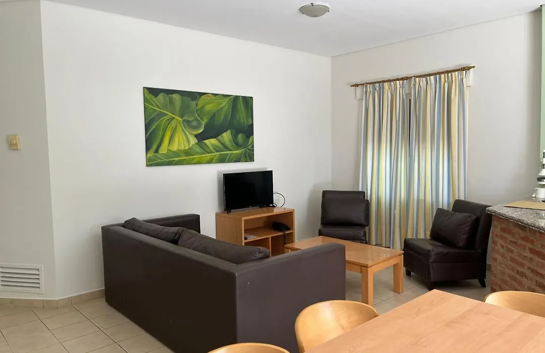 Los Robles Apart Hotel-1