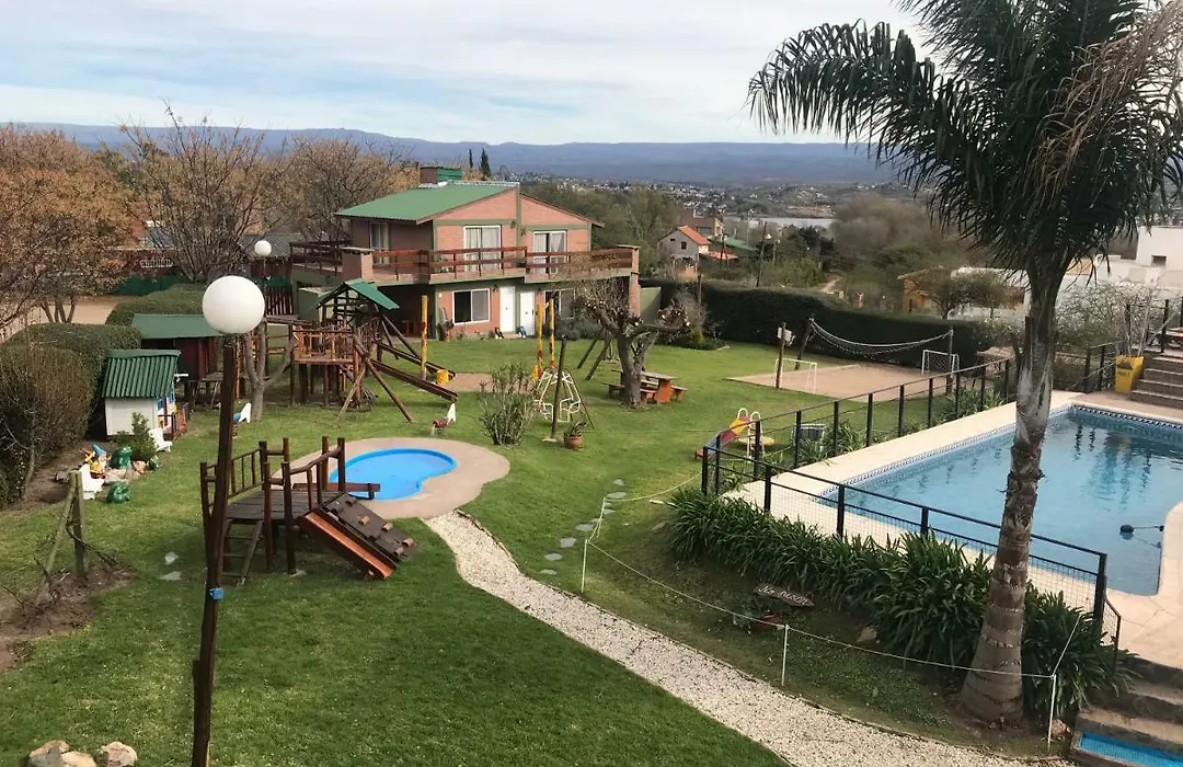 Complejo De Cabanas Marly-1