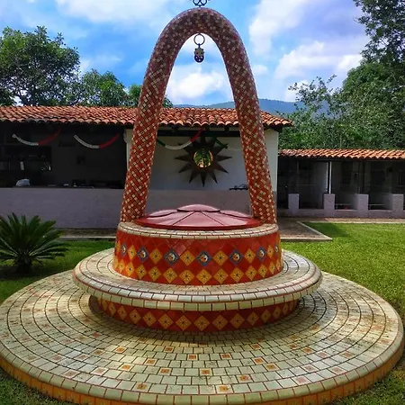 La Casona De La Esmeralda-2
