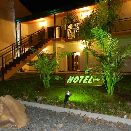 Aires Del Campo Cabanas Y Hotel-2