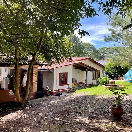 Linda Vista 2-2