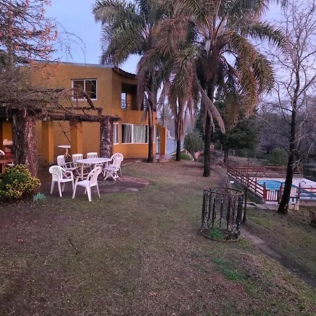 Cielo de Piedra. Cabañas y Petit Hotel-3
