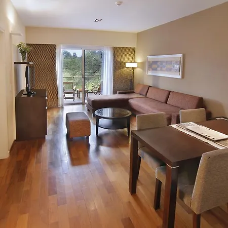 Altos de Belgrano Hotel Cabañas Golf y Spa-2