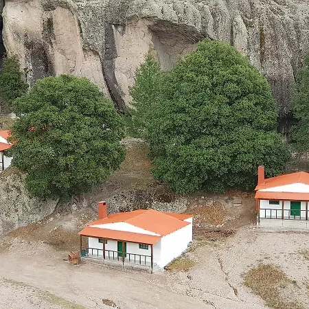 Cabanas En Creel Cuevas De Los Leones-2