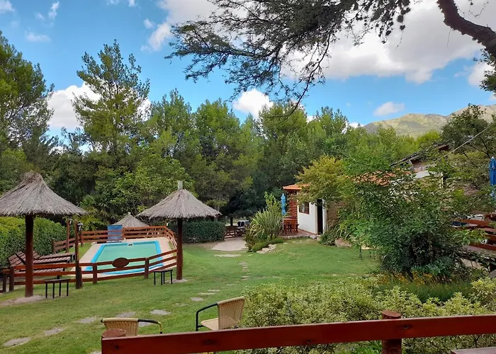 Cabañas de Tronco Silvestre Potrero de los Funes