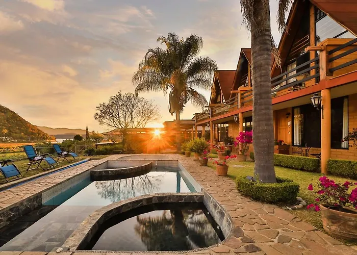 Cabanas Lago Escondido Valle de Bravo