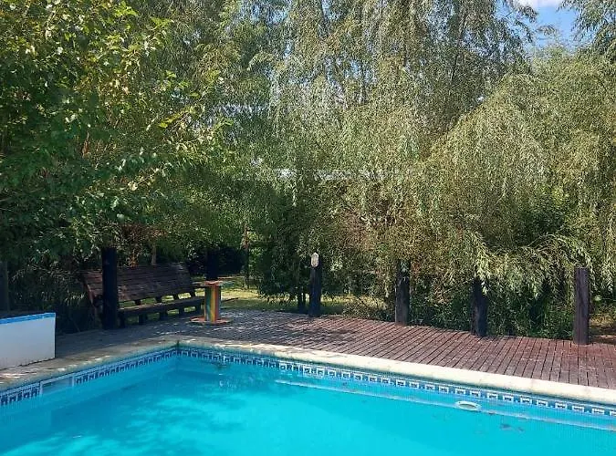 Hotel ComplejoGovinda Tigre