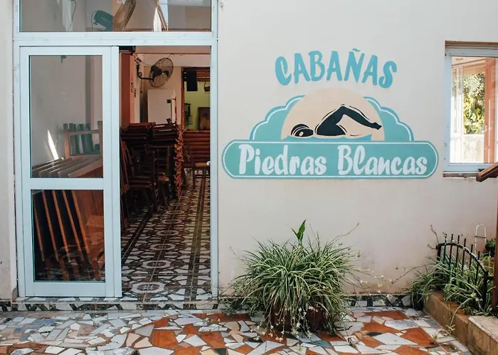 Cabañas Piedras Blancas Jardín América