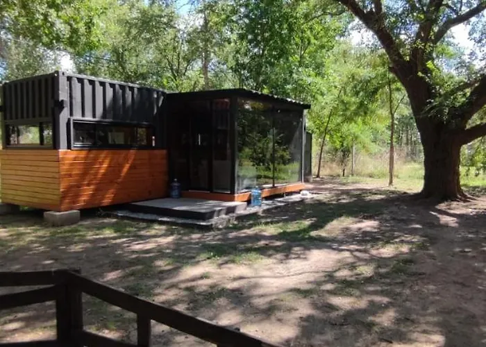 Moderna cabaña en Lomas Altas CH Chascomús