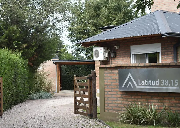 Cabañas Latitud 38.15 Sierra de la Ventana