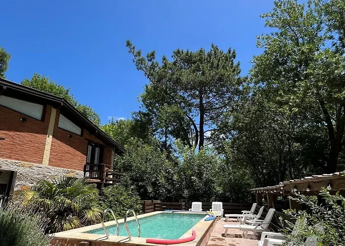 Cabañas Das Dorf Costa del Este