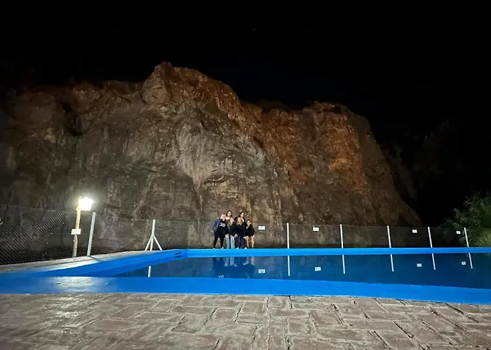 Rio Azul Cabanas San Rafael 