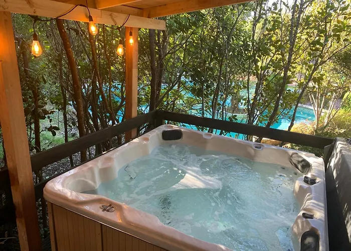 Cabañas Natural Park Lodge Pucón