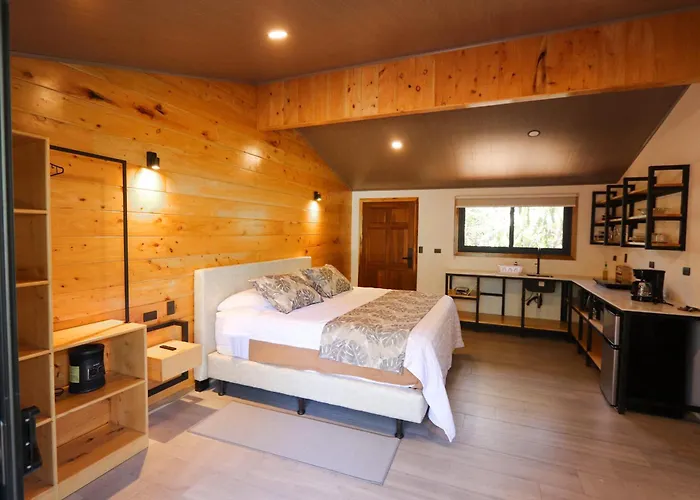 Los Pinos Cabins&Reserve Monteverde