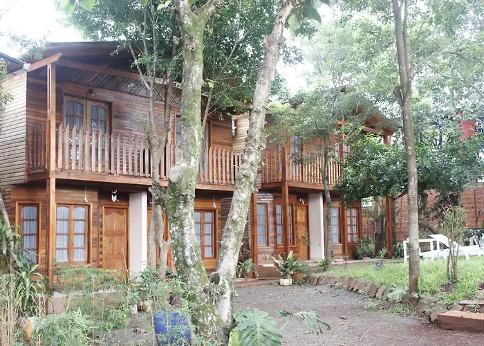 Cabanas El Pindo Villa Puerto Iguazú