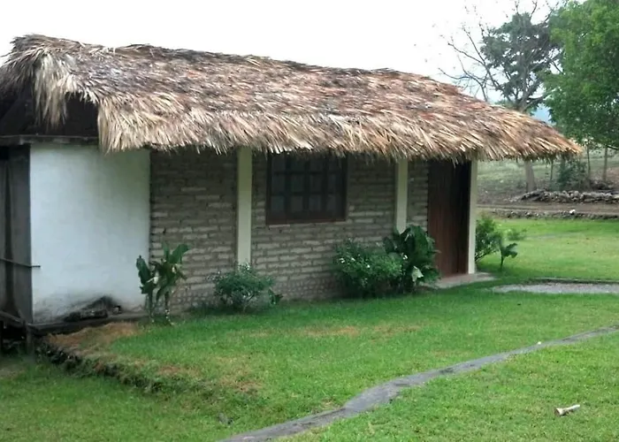 Cabanas Macondo Tamasopo